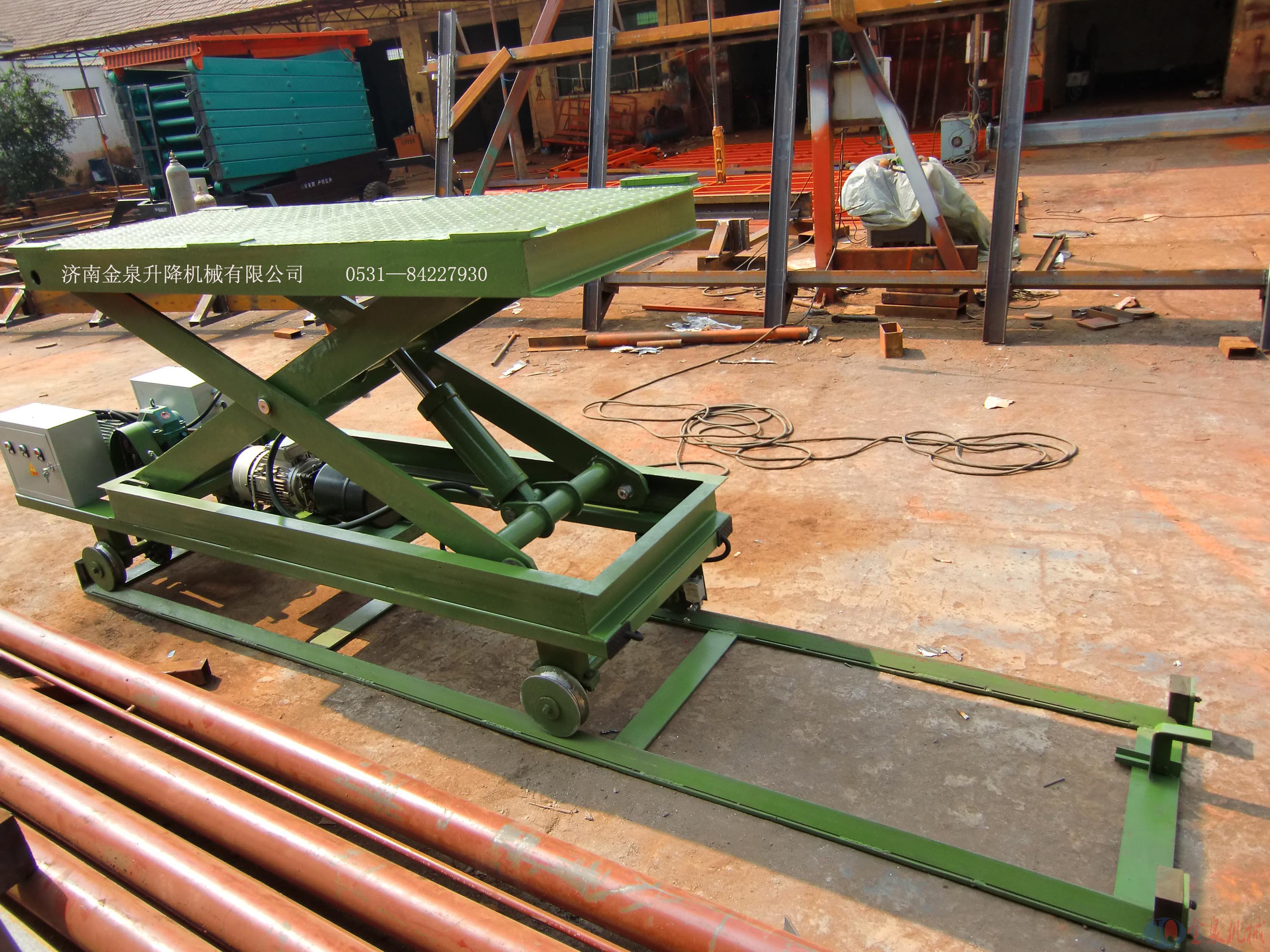 軌道行走升降機(jī) 軌道行走升降機(jī)